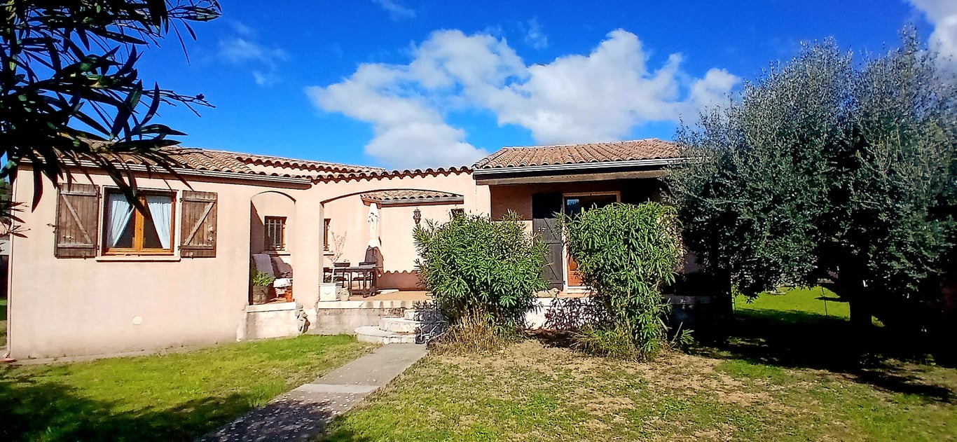House in Bize-Minervois - Image 2