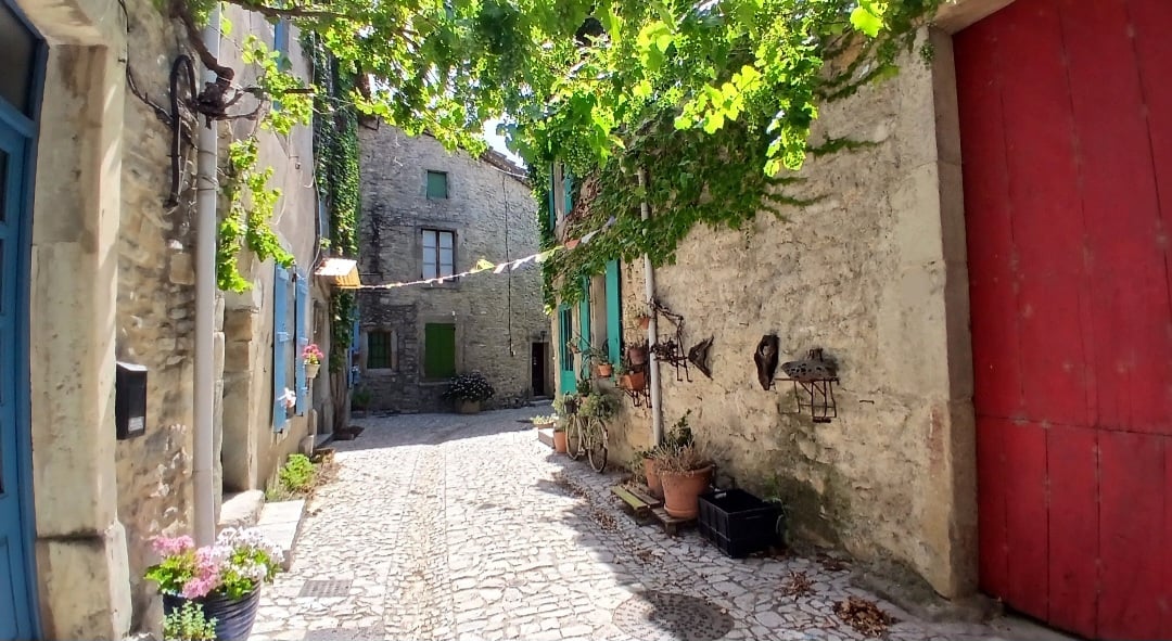 House in Olonzac - Image 2