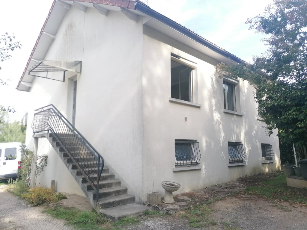 House in Nontron - Image 3