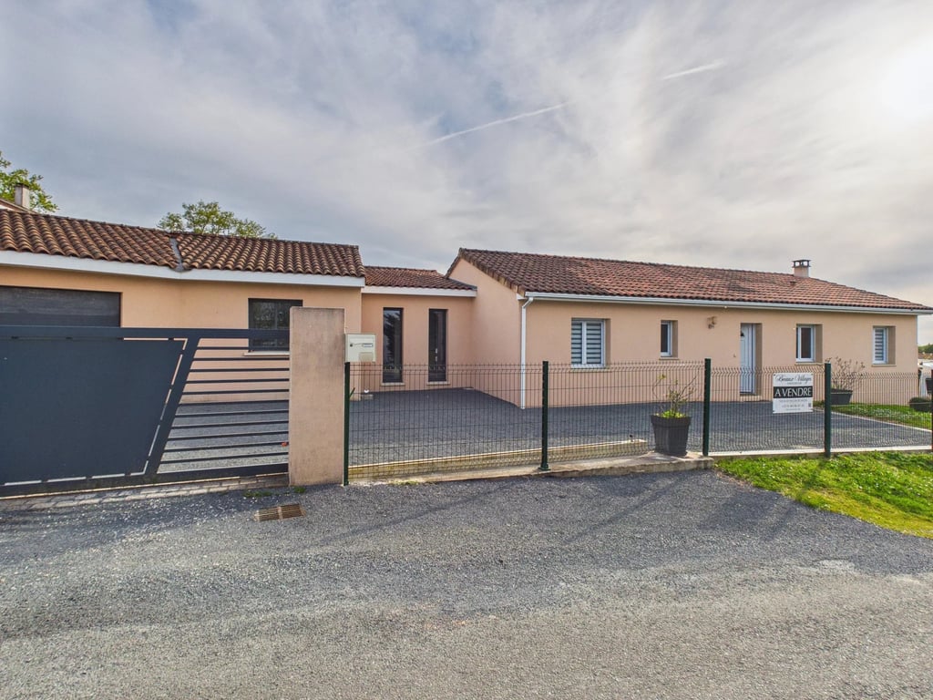 House in Nontron