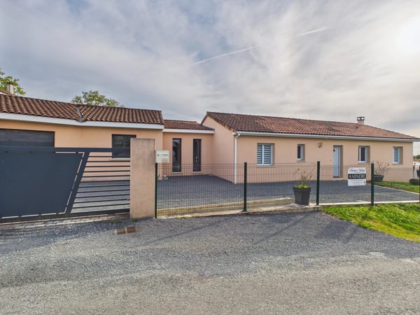 House in Nontron - view 1