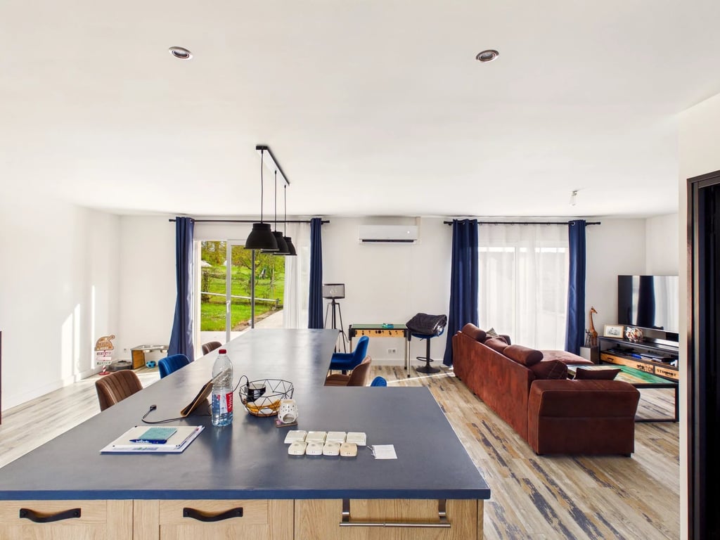House in Nontron - Image 2