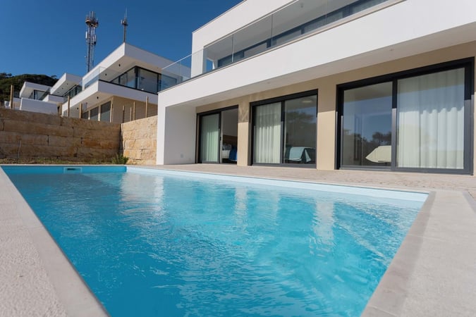 Villa in Famalicao - view 1