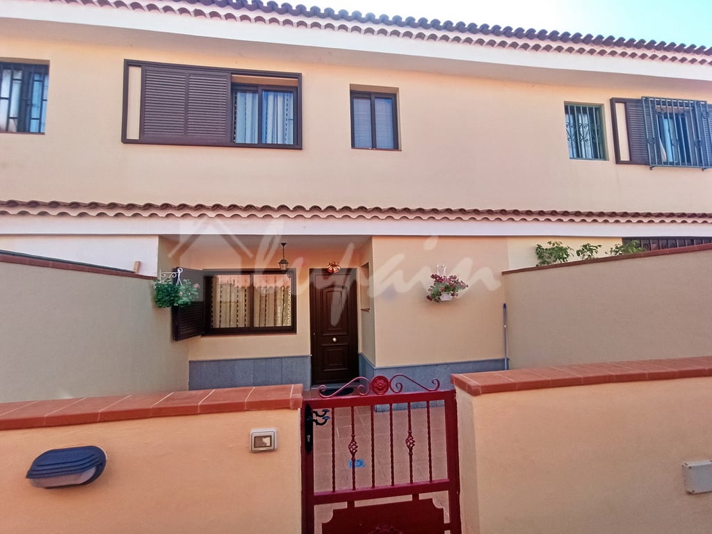 House in Costa Adeje - Image 3