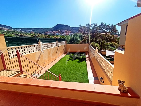 House in Costa Adeje - view 1