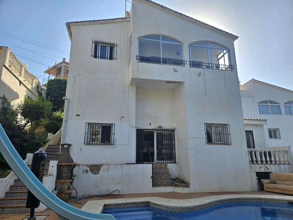 Villa in El Chaparral - Image 2