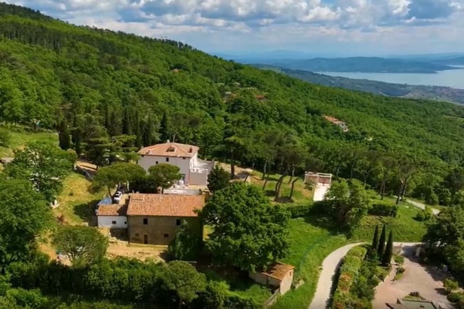 House in Lisciano Niccone - view 1