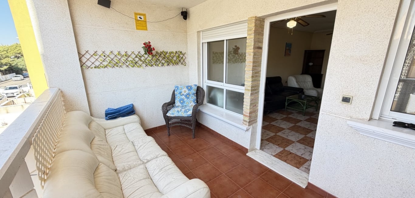 Apartment in Villamartin - Image 2