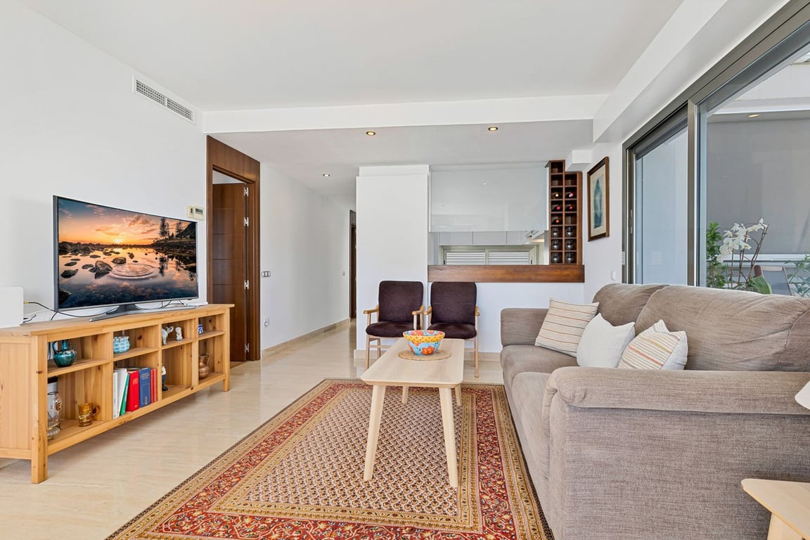 Apartment in Mijas - Image 2