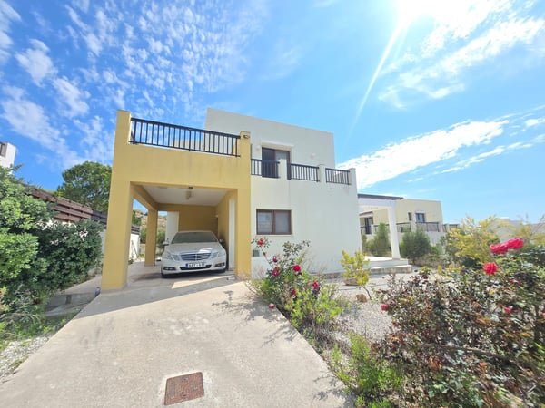 House in Konia - view 1