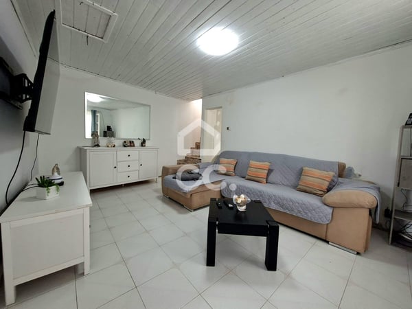 Villa in Sao Mateus - view 1