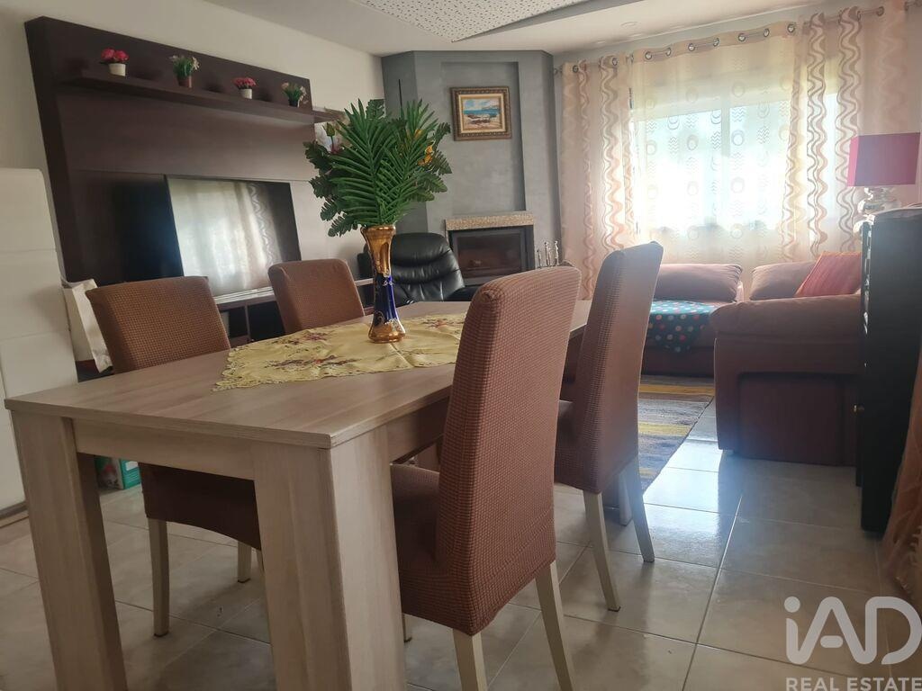Apartment in Valongo - Image 2