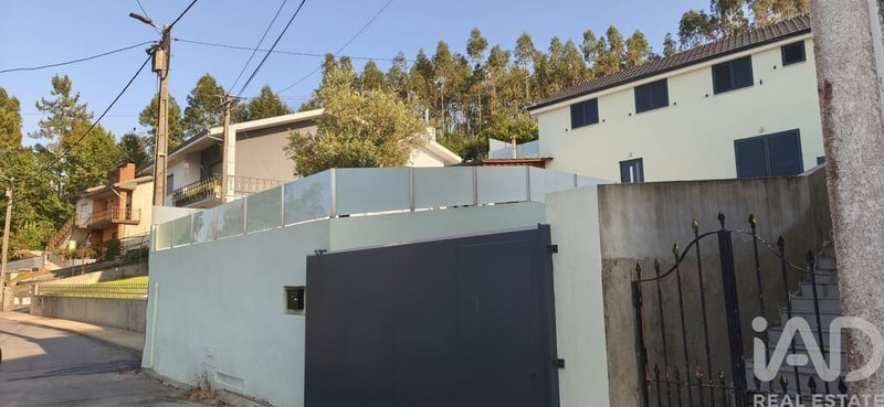 House in Crestuma - view 1