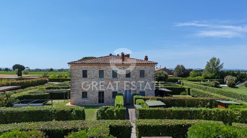House in Cortona - view 1