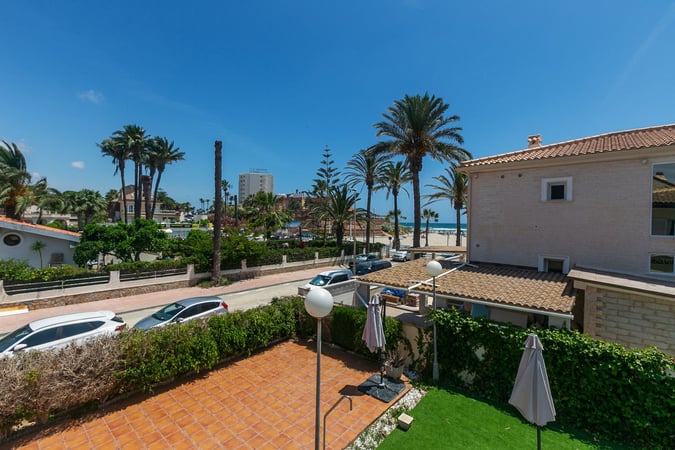 Villa in Urbanizacion los Balcones - view 1