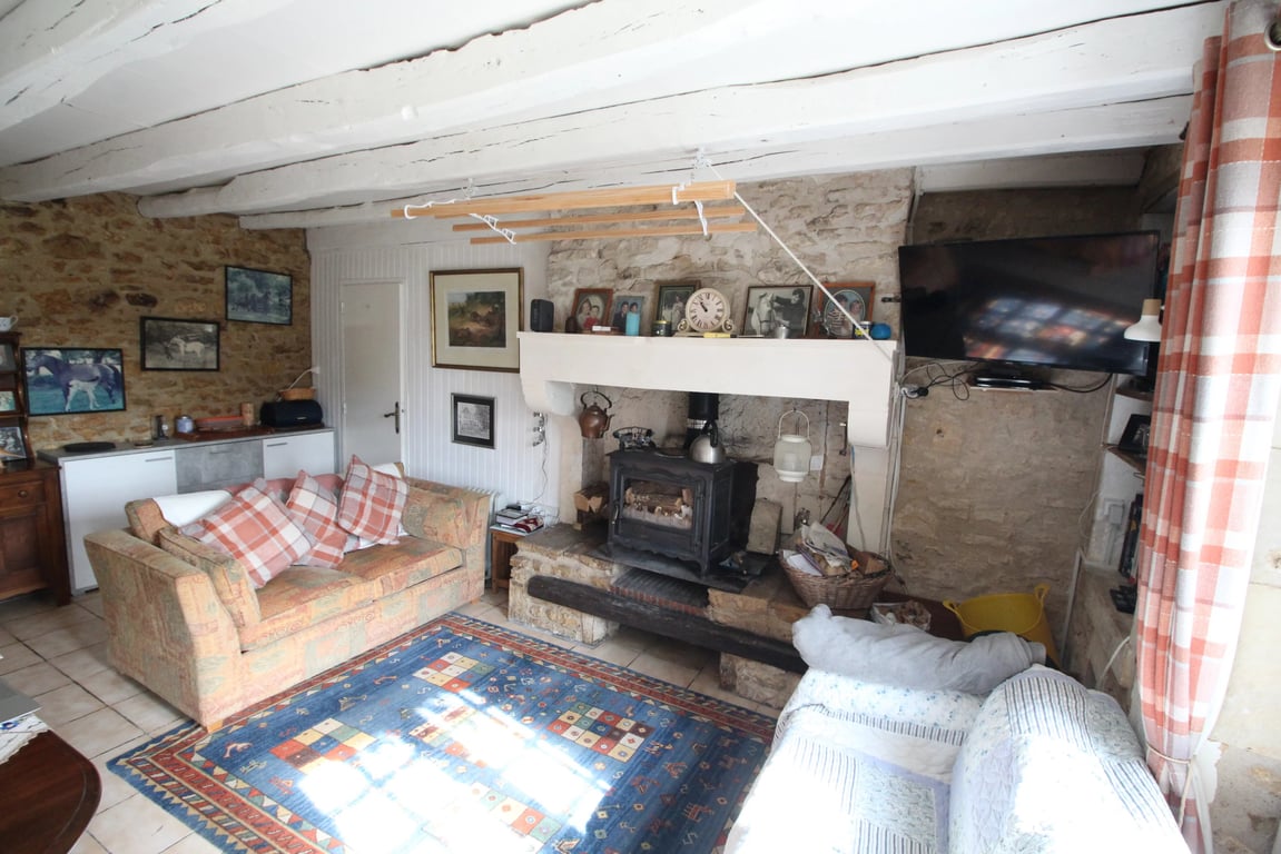 House in Jousse - Image 3