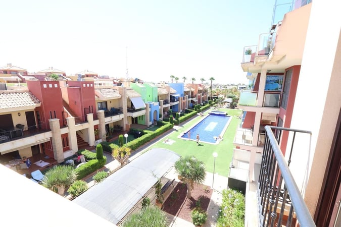 Apartment in Dehesa de Campoamor - view 1