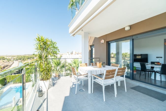Penthouse in Villamartin - view 1