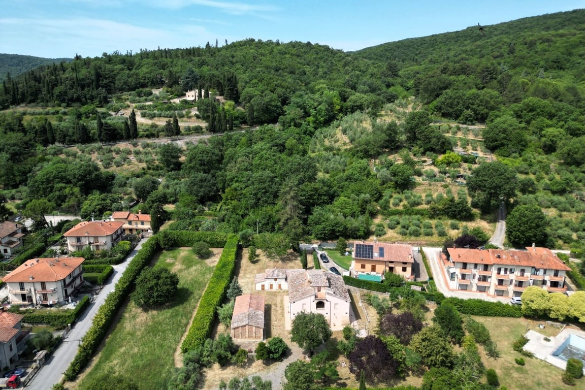 House in Sarteano - Image 2