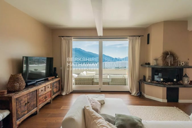 Apartment in Gravedona ed Uniti - view 1