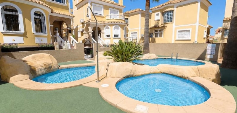 House in Villamartin - view 1