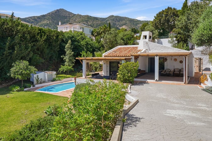 Villa in Mijas Costa - view 1