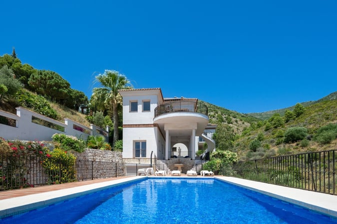 Villa in Mijas Costa - view 1