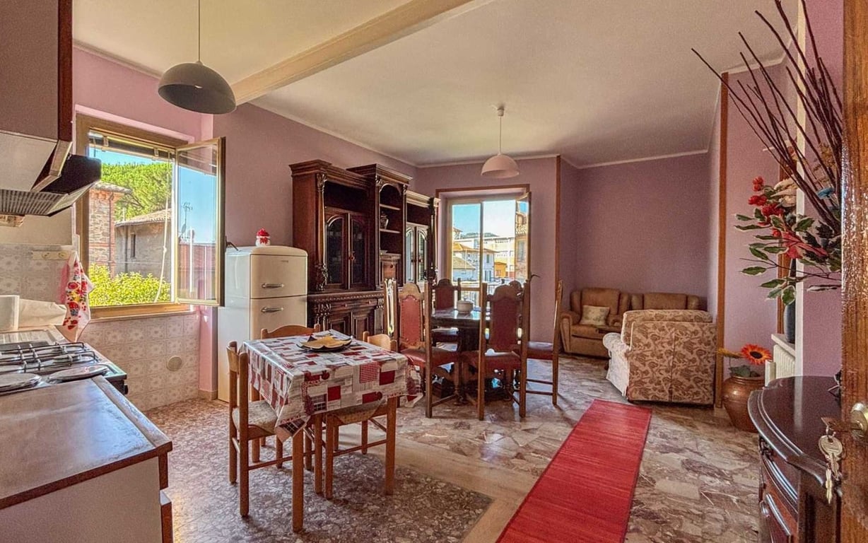 House in Tavernelle - Image 2