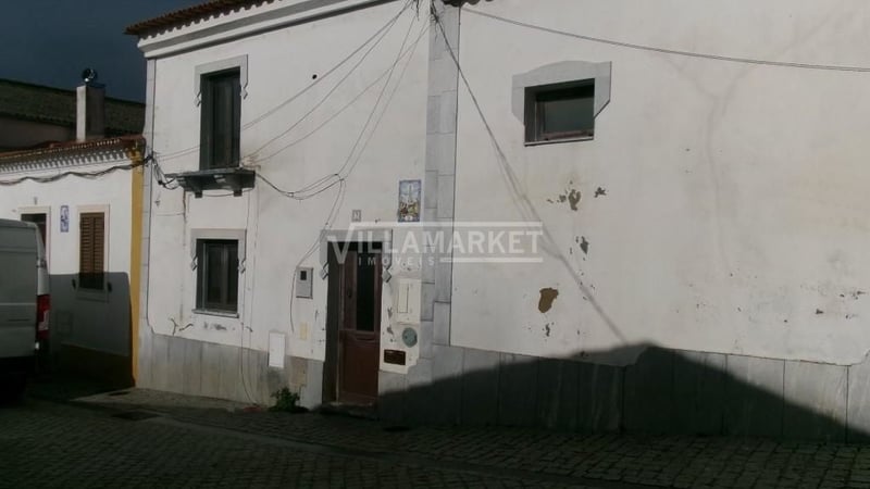 Villa in Alvito - view 1