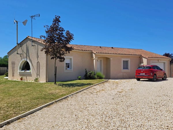 House in Courbillac - view 1