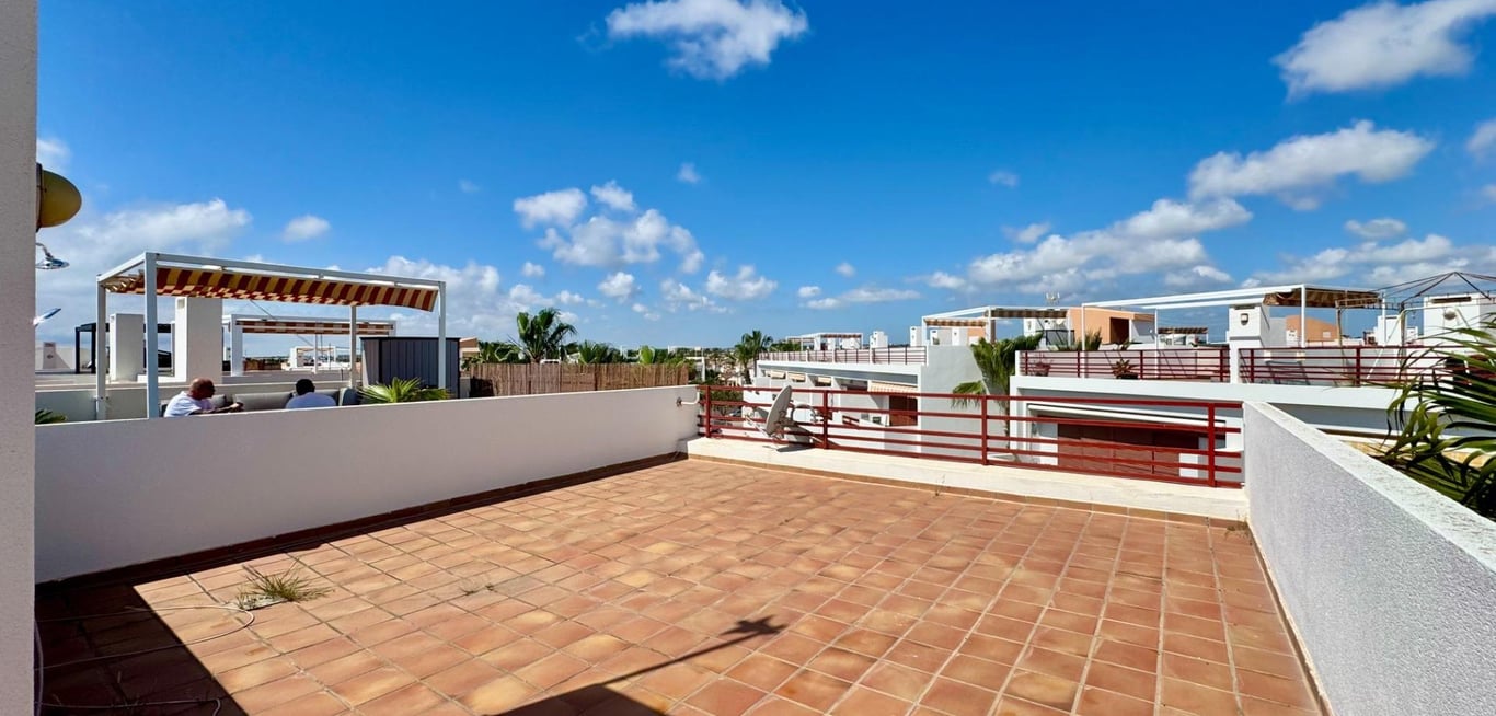 Apartment in Punta Prima - Image 3