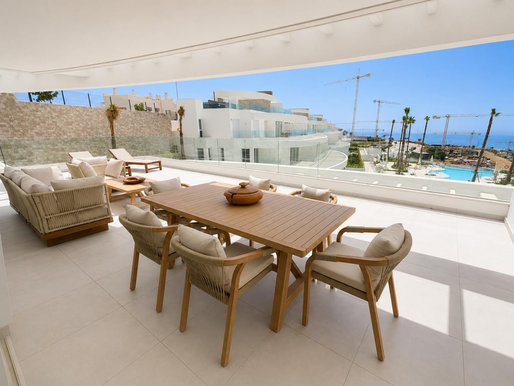 Apartment in La Cala De Mijas - Image 2