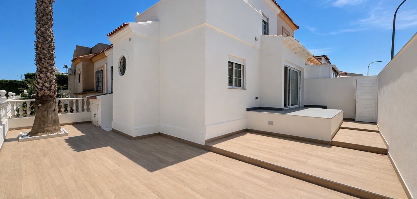 House in Residencia los Altos - Image 2
