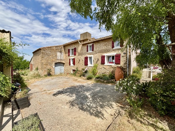 House in Montbrun-des-Corbieres - view 1