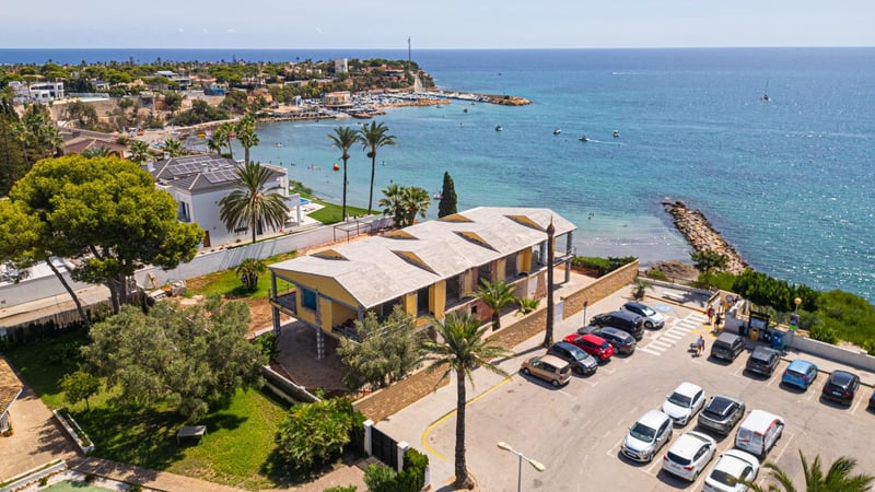 Villa in Cabo Roig - view 1