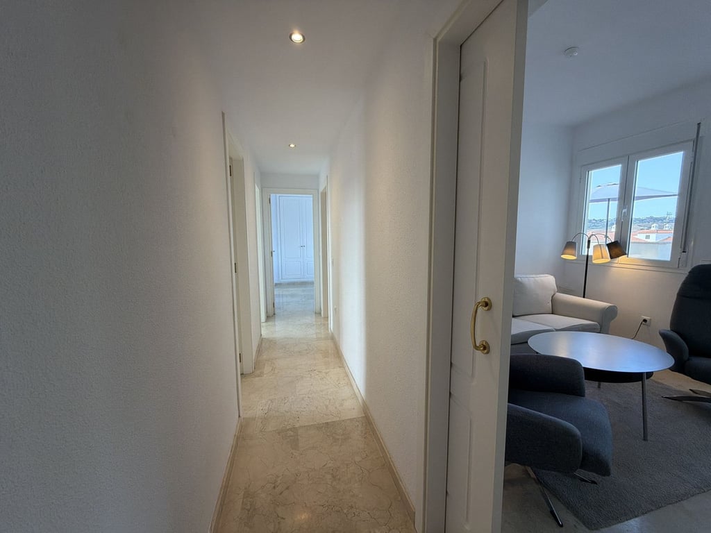 Penthouse in La Cala De Mijas - Image 3