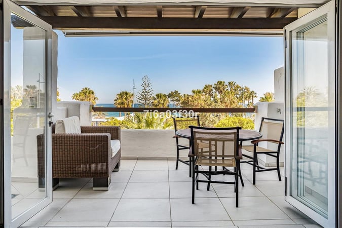 Apartment in San Pedro de Alcantara - view 1