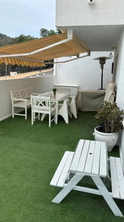 Apartment in Benahavis - view 1