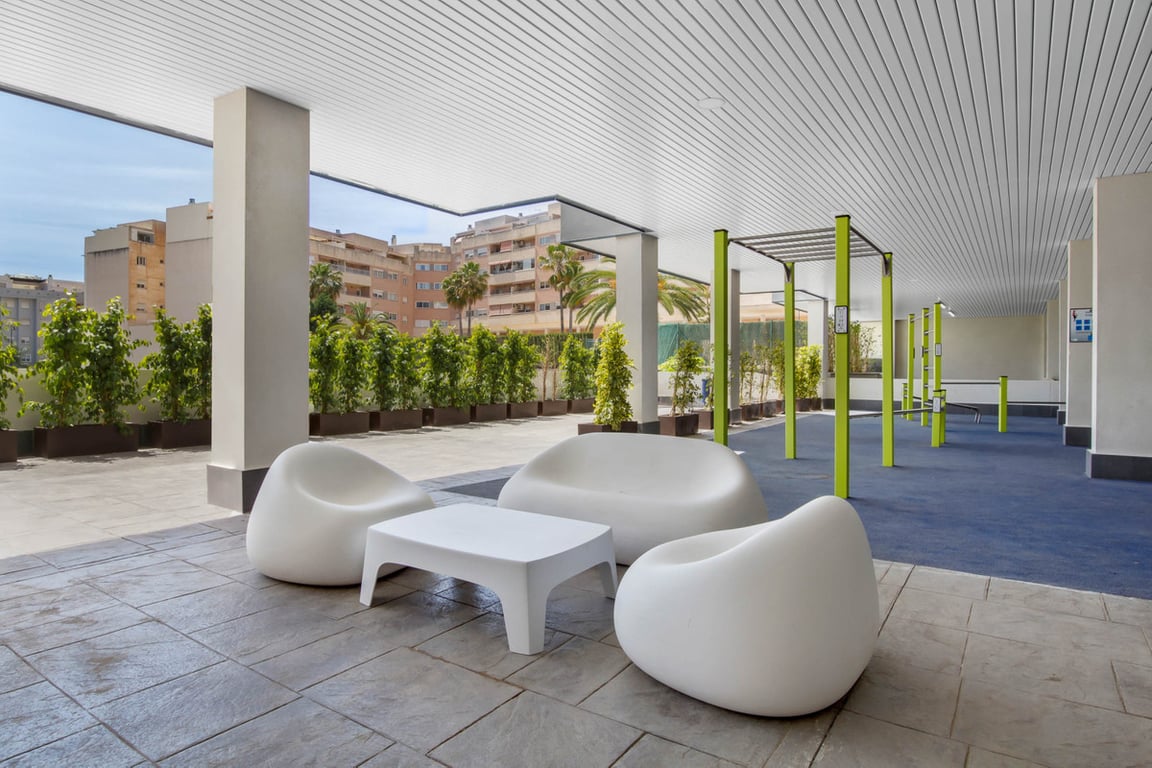 Apartment in Mijas Costa - Image 3
