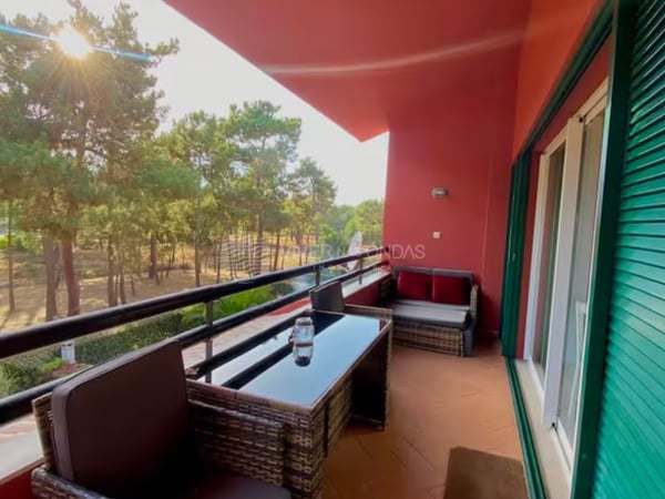 Apartment in Charneca de Caparica - view 1