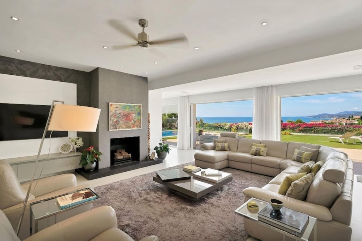Villa in Marbella - Image 2