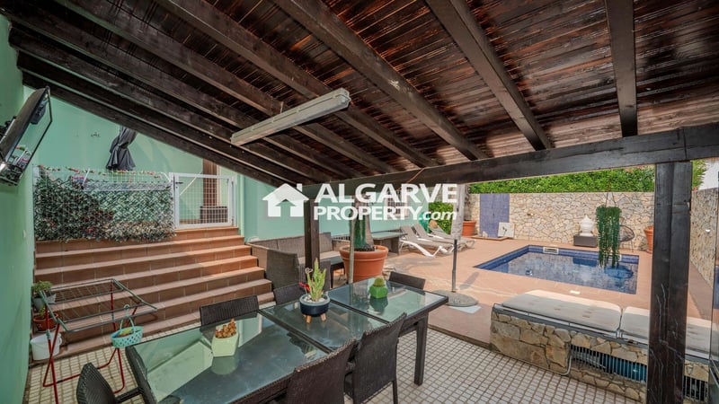 House in Almancil - view 1