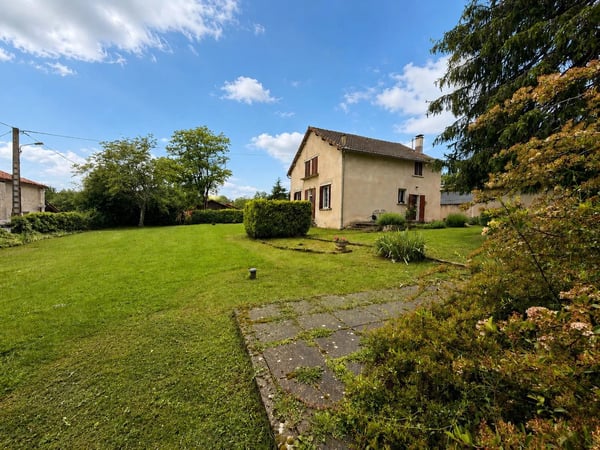 House in Saint-Gourson - view 1