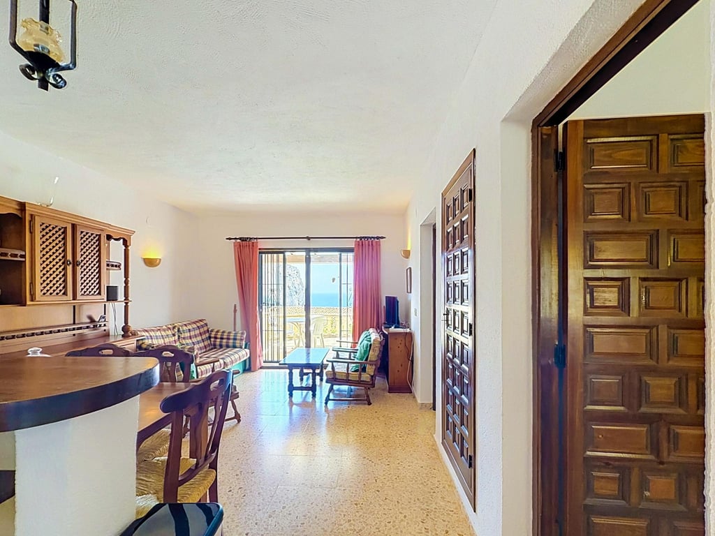 Apartment in Javea - Image 2