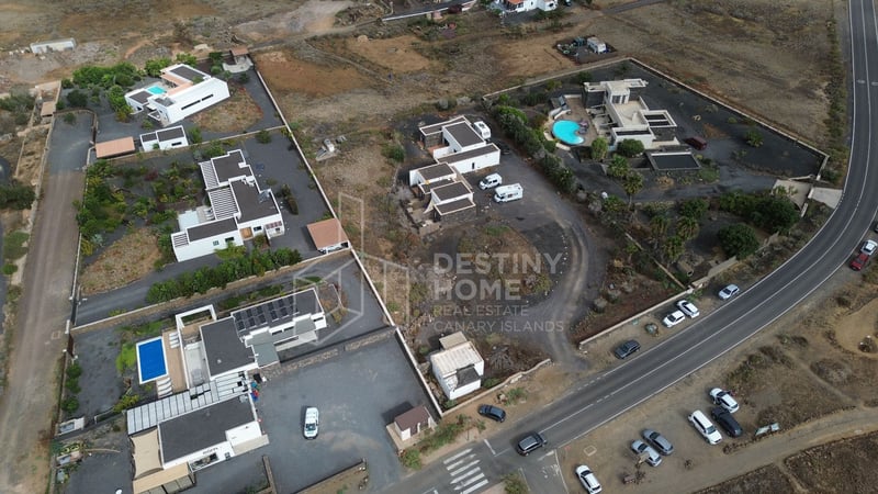 House in Lajares - view 1