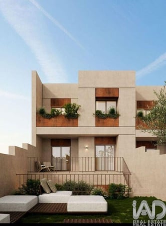 House in Maia - view 1