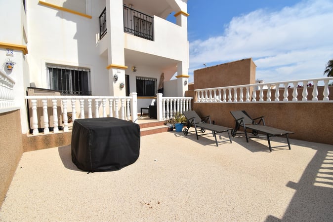 Apartment in Punta Prima - view 1