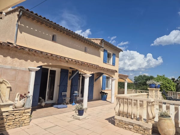 House in Carces - view 1