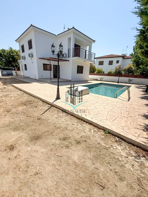 Villa in Pyla