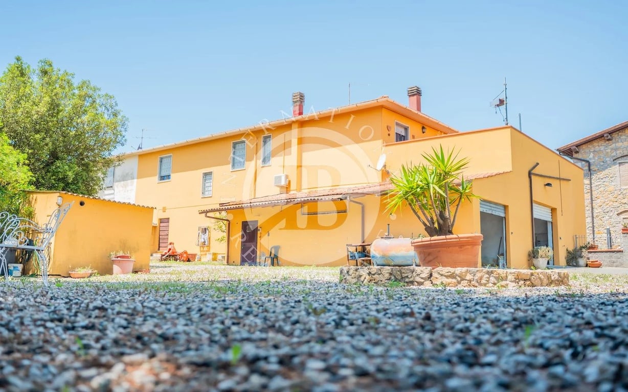 Villa in Rosignano Marittimo - Image 3